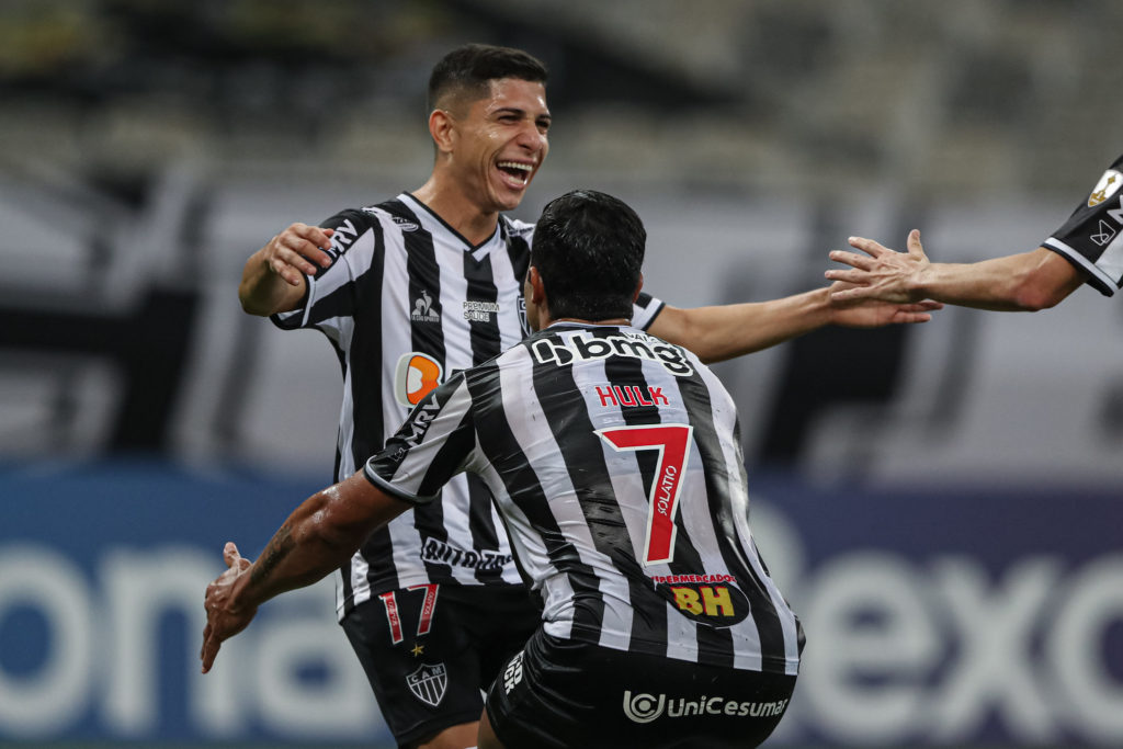 Savarino sonriendo tras marcar por primera vez / Foto: @atletico