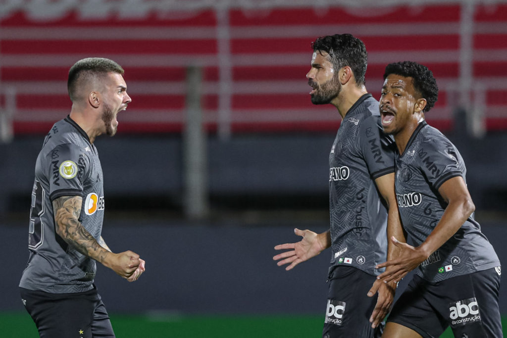 Primer gol de Diego Costa con el Atlético Mineiro