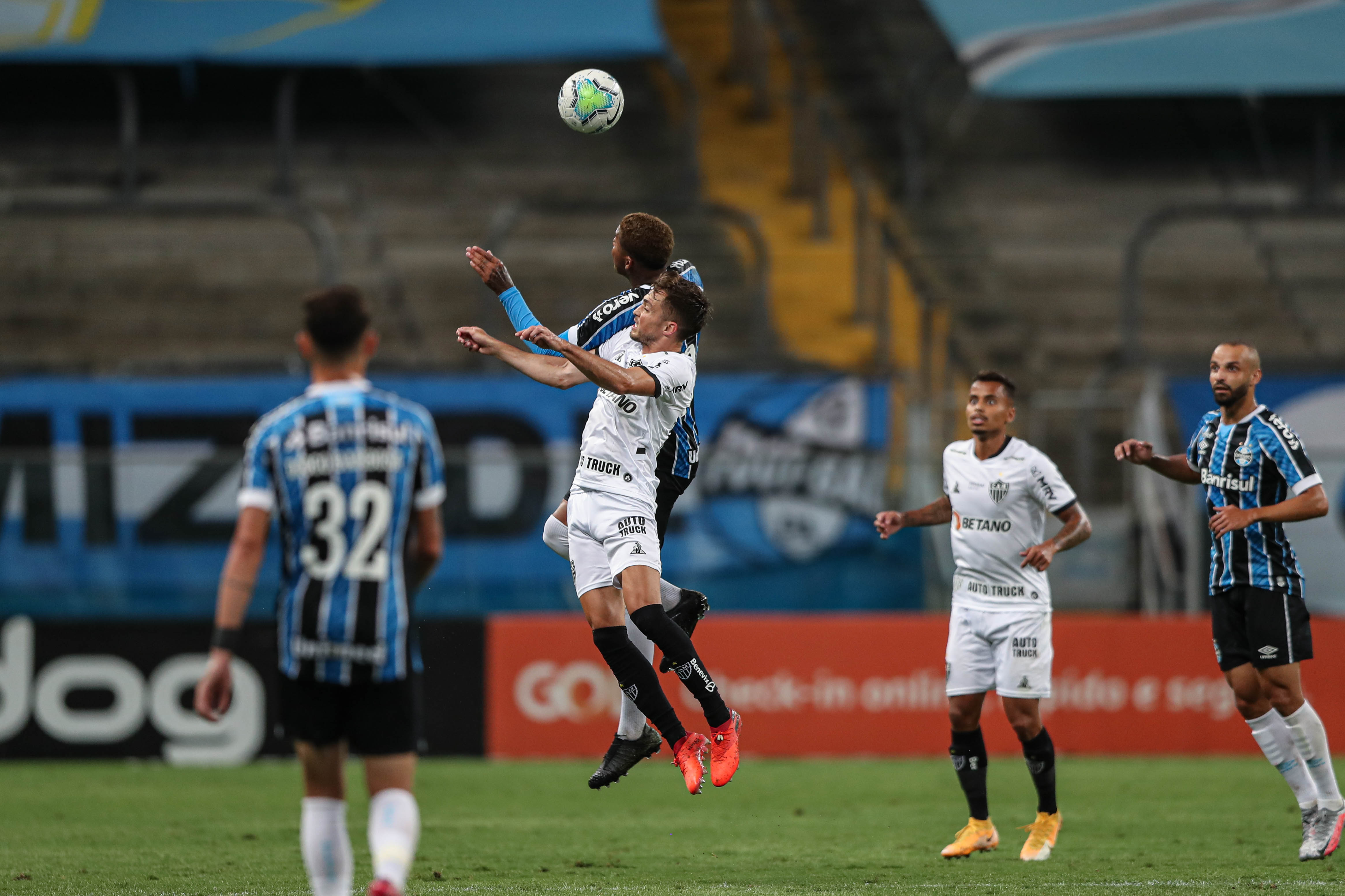 Atlético-MG e Grêmio ainda não se enfrentaram nesta edição de Brasileirão; duelo desta noite é atrasado da 19ª rodada. - Foto: Pedro Souza/Atlético