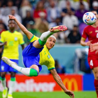 Brasil brilhou sob a estrela de Richarlison contra a Sérvia